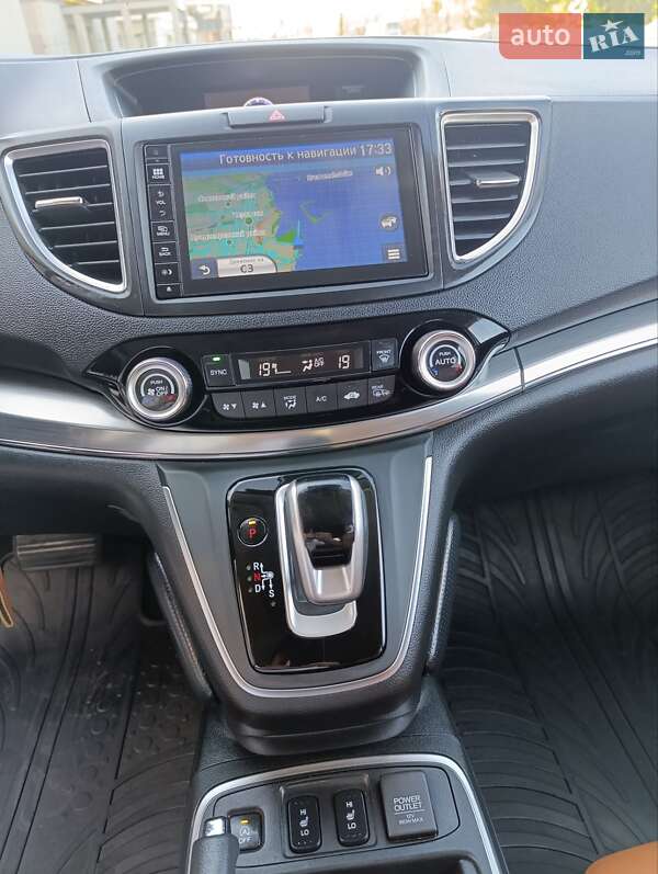 Внедорожник / Кроссовер Honda CR-V 2016 в Черкассах