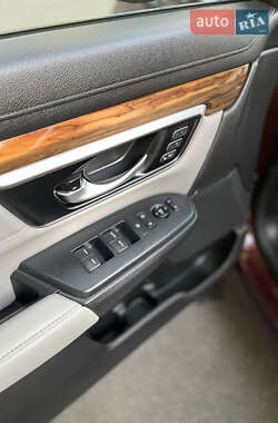 Внедорожник / Кроссовер Honda CR-V 2018 в 