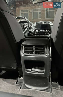 Внедорожник / Кроссовер Honda CR-V 2020 в 