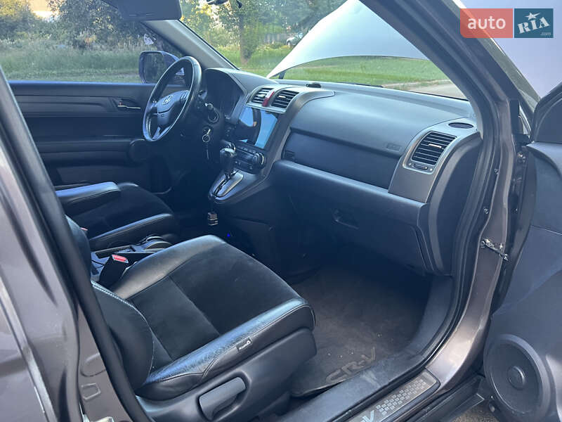 Внедорожник / Кроссовер Honda CR-V 2011 в Киеве