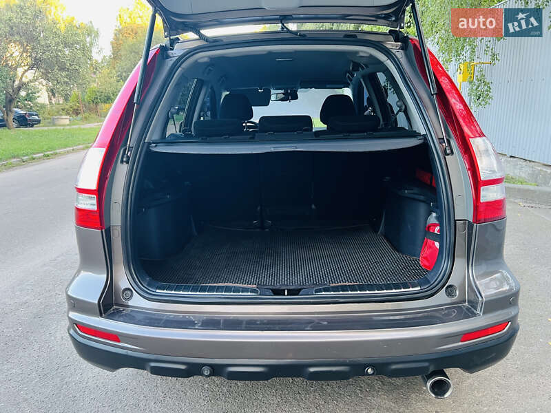 Внедорожник / Кроссовер Honda CR-V 2011 в Киеве
