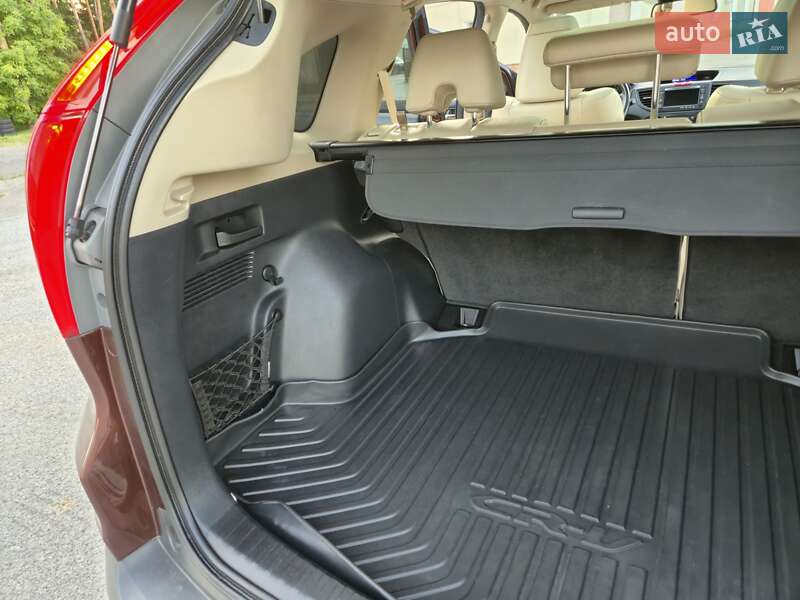 Внедорожник / Кроссовер Honda CR-V 2013 в Радивилове