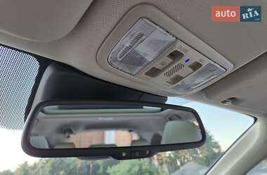 Позашляховик / Кросовер Honda CR-V 2013 в 