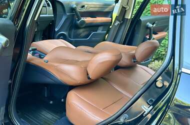 Позашляховик / Кросовер Honda CR-V 2011 в 