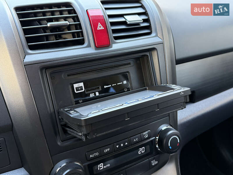 Внедорожник / Кроссовер Honda CR-V 2011 в Тернополе
