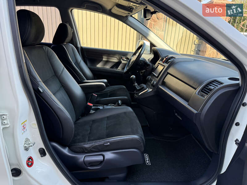 Внедорожник / Кроссовер Honda CR-V 2011 в Тернополе