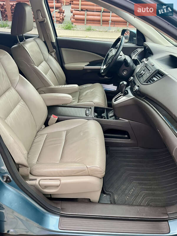 Внедорожник / Кроссовер Honda CR-V 2014 в Киеве