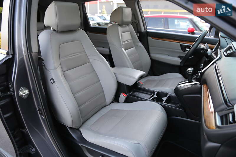 Внедорожник / Кроссовер Honda CR-V 2019 в Киеве