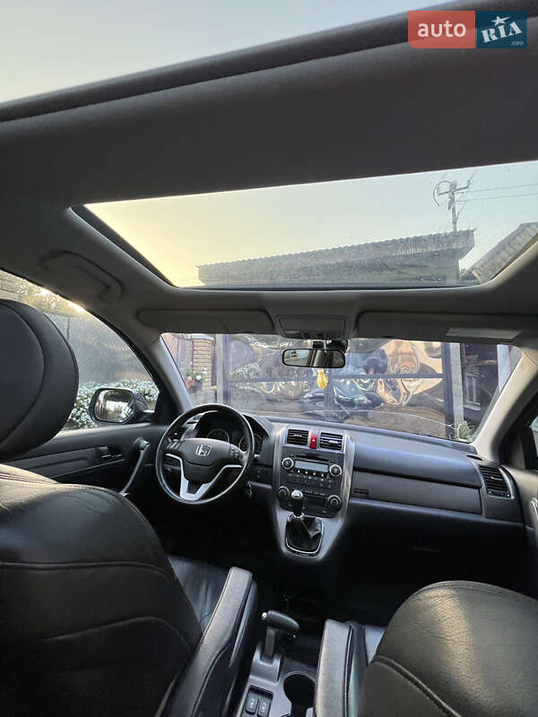 Внедорожник / Кроссовер Honda CR-V 2008 в Могилев-Подольске