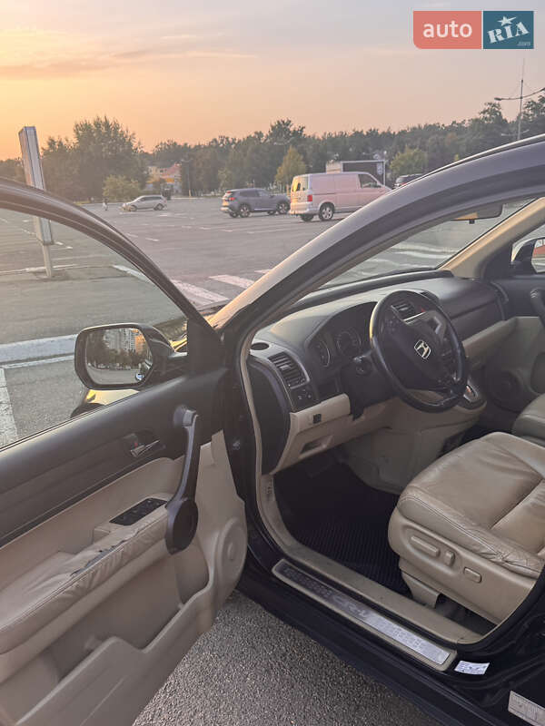 Позашляховик / Кросовер Honda CR-V 2008 в Києві
