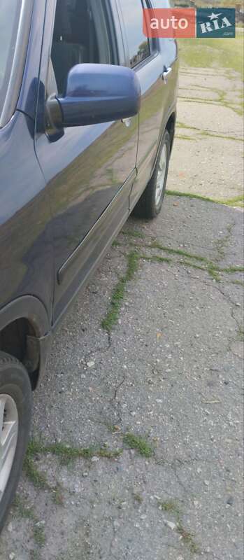 Позашляховик / Кросовер Honda CR-V 2004 в Миргороді
