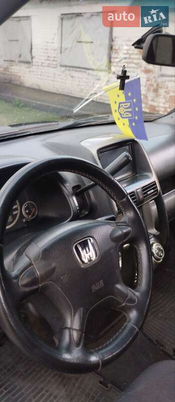 Позашляховик / Кросовер Honda CR-V 2004 в Миргороді