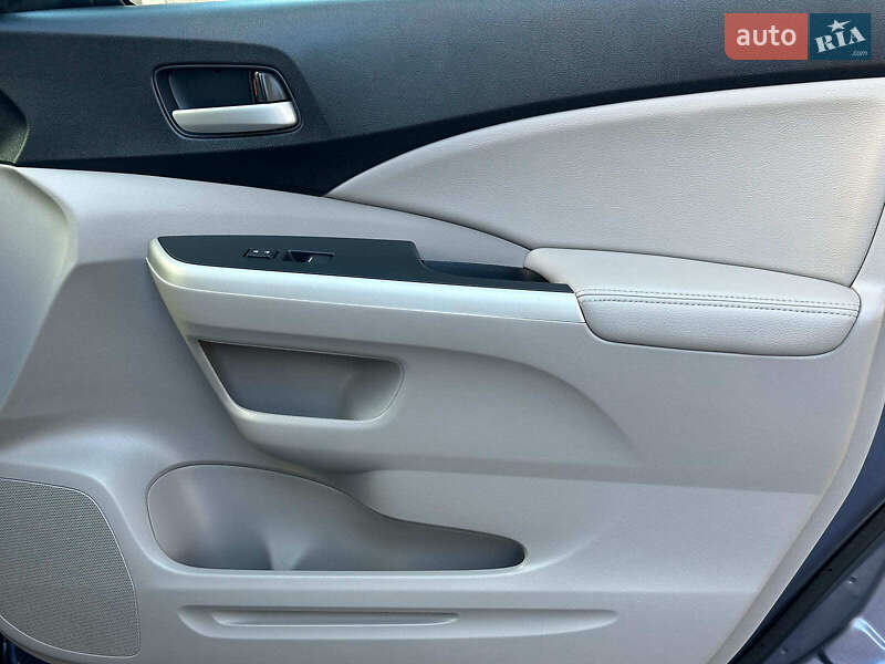 Внедорожник / Кроссовер Honda CR-V 2012 в Одессе