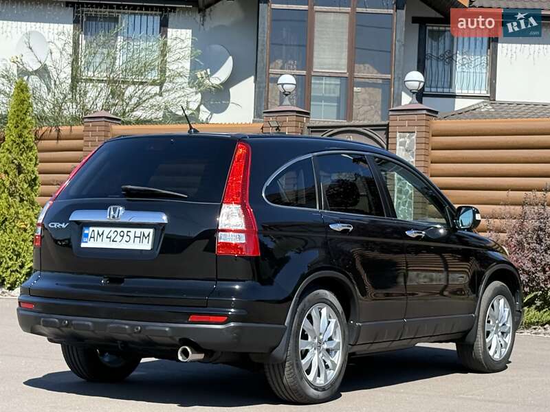 Позашляховик / Кросовер Honda CR-V 2012 в Києві