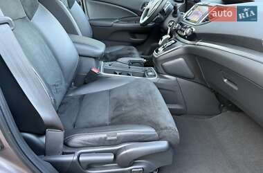 Внедорожник / Кроссовер Honda CR-V 2015 в 