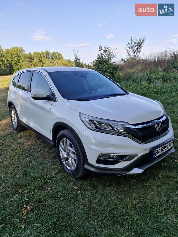 Внедорожник / Кроссовер Honda CR-V 2015 в Александровке