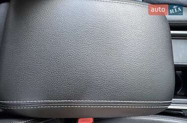Внедорожник / Кроссовер Honda CR-V 2015 в 
