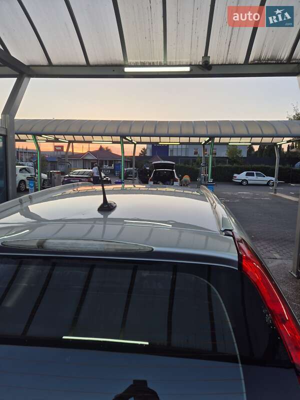 Позашляховик / Кросовер Honda CR-V 2014 в Києві