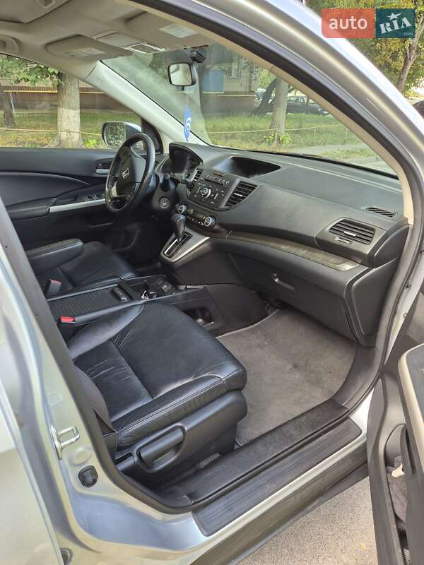 Позашляховик / Кросовер Honda CR-V 2014 в Києві