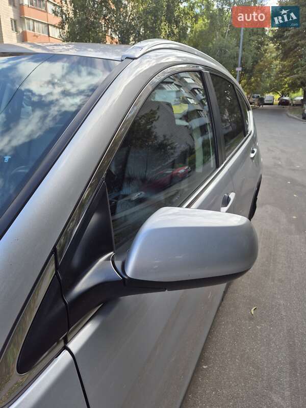 Позашляховик / Кросовер Honda CR-V 2014 в Києві