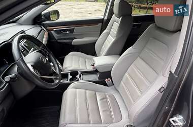 Внедорожник / Кроссовер Honda CR-V 2018 в 