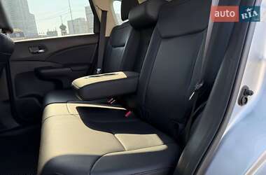 Внедорожник / Кроссовер Honda CR-V 2016 в 