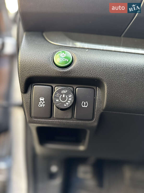 Внедорожник / Кроссовер Honda CR-V 2013 в Львове