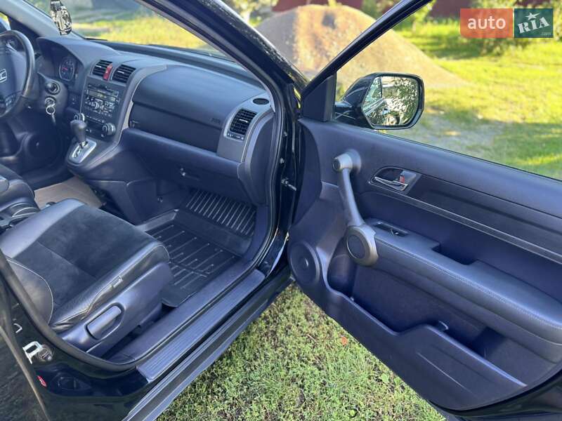 Внедорожник / Кроссовер Honda CR-V 2010 в Казатине