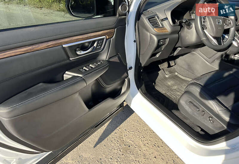 Внедорожник / Кроссовер Honda CR-V 2021 в Ровно фото 12 Внедорожник / Кроссовер Honda CR-V 2021 в Ровно
