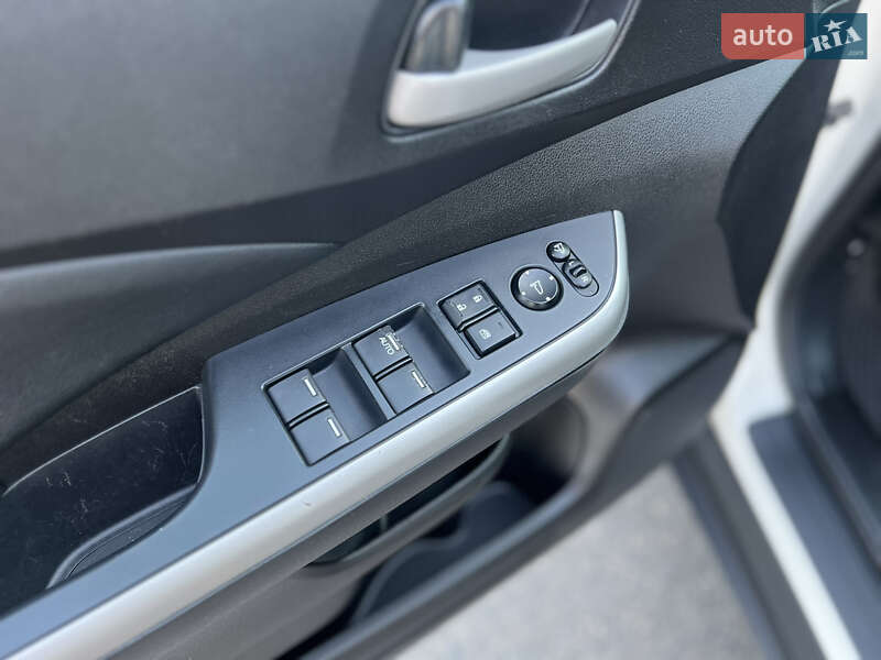 Внедорожник / Кроссовер Honda CR-V 2015 в Киеве фото 14 Внедорожник / Кроссовер Honda CR-V 2015 в Киеве