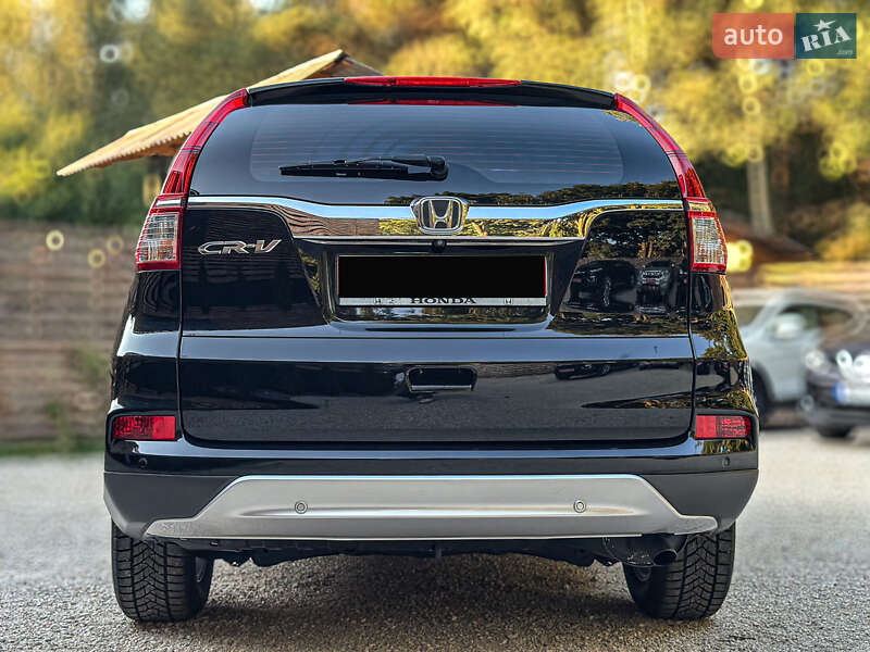 Внедорожник / Кроссовер Honda CR-V 2015 в Бродах