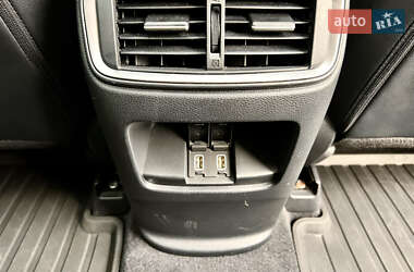 Внедорожник / Кроссовер Honda CR-V 2021 в 