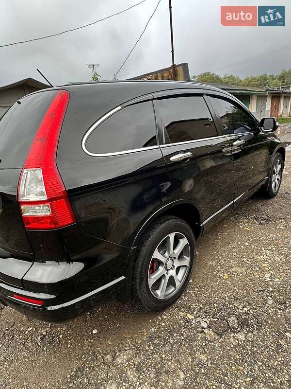 Внедорожник / Кроссовер Honda CR-V 2012 в Черновцах