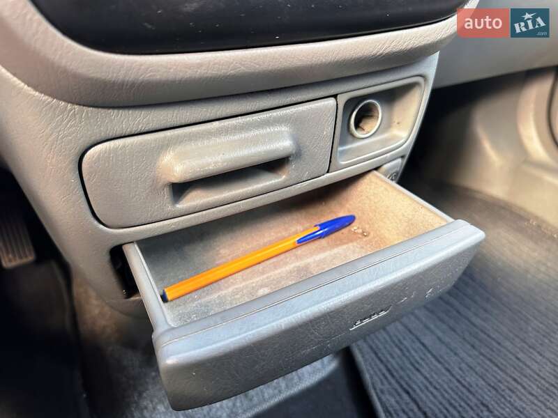 Внедорожник / Кроссовер Honda CR-V 2001 в Запорожье