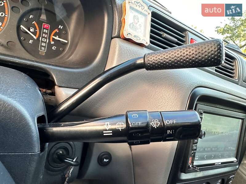 Внедорожник / Кроссовер Honda CR-V 2001 в Запорожье