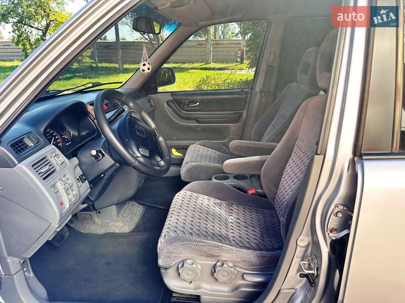 Внедорожник / Кроссовер Honda CR-V 2001 в Запорожье