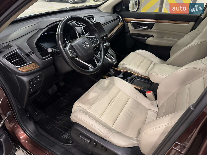 Внедорожник / Кроссовер Honda CR-V 2018 в Киеве
