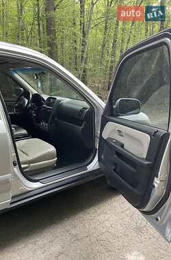Внедорожник / Кроссовер Honda CR-V 2004 в 