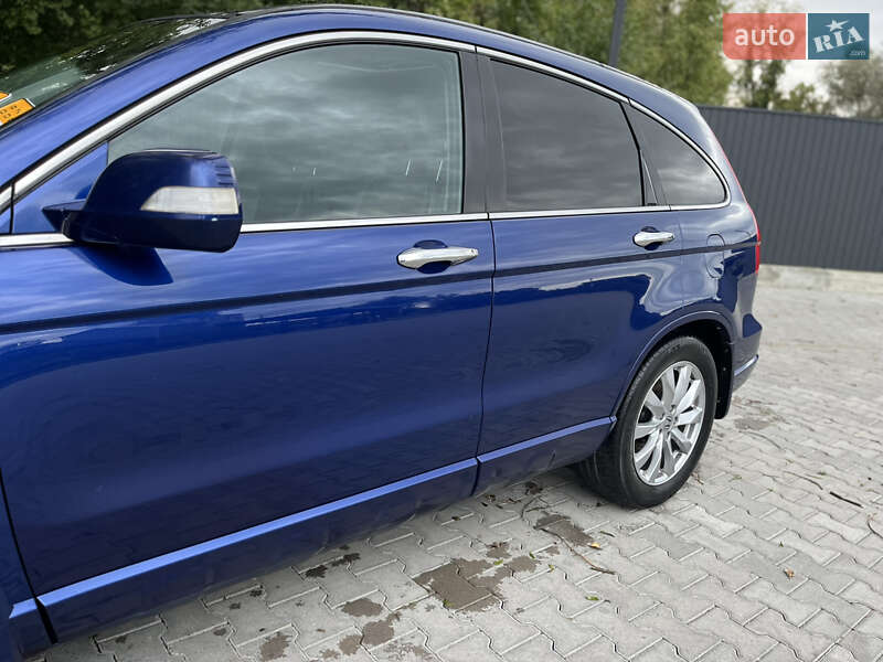 Внедорожник / Кроссовер Honda CR-V 2010 в Черновцах