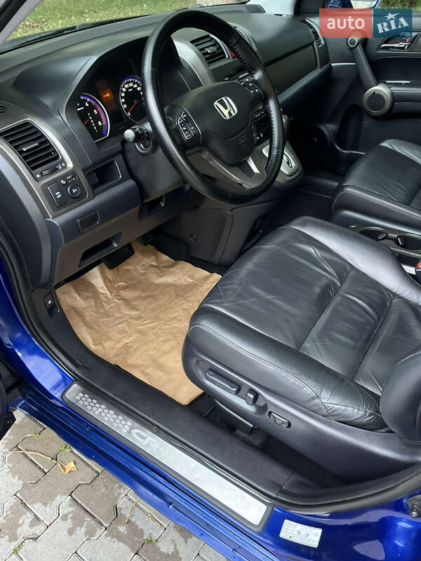 Внедорожник / Кроссовер Honda CR-V 2010 в Черновцах