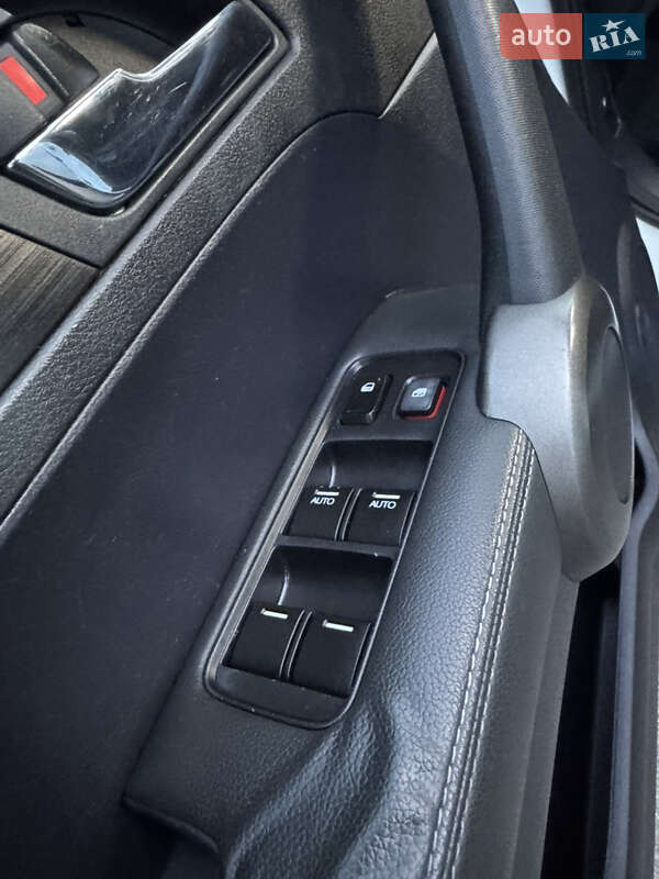 Внедорожник / Кроссовер Honda CR-V 2012 в Трускавце