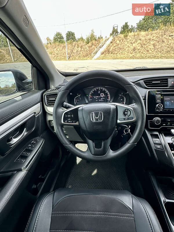 Внедорожник / Кроссовер Honda CR-V 2018 в Полтаве