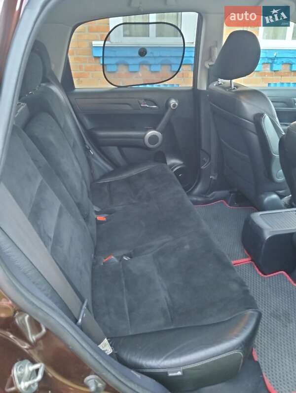 Позашляховик / Кросовер Honda CR-V 2011 в Гайсину