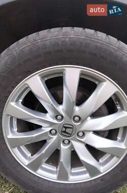 Внедорожник / Кроссовер Honda CR-V 2011 в 