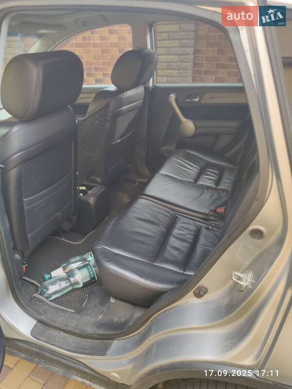 Позашляховик / Кросовер Honda CR-V 2008 в Рівному