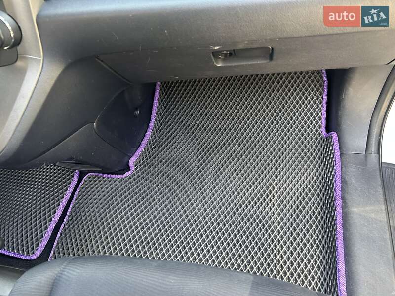 Внедорожник / Кроссовер Honda CR-V 2010 в Киеве