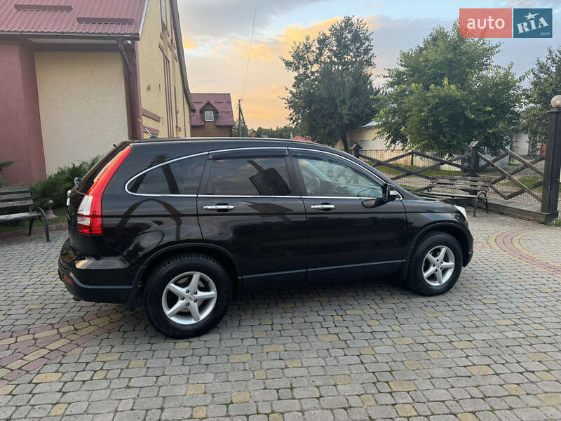 Внедорожник / Кроссовер Honda CR-V 2008 в Косове