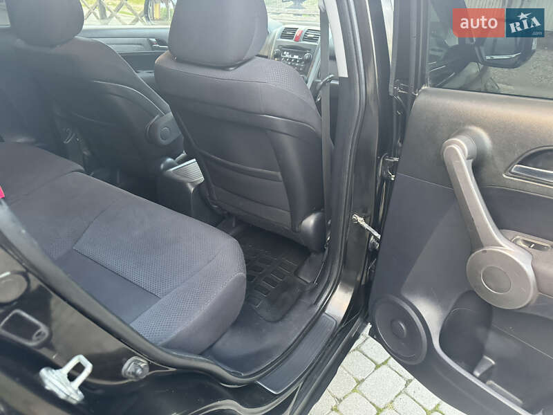 Внедорожник / Кроссовер Honda CR-V 2008 в Косове