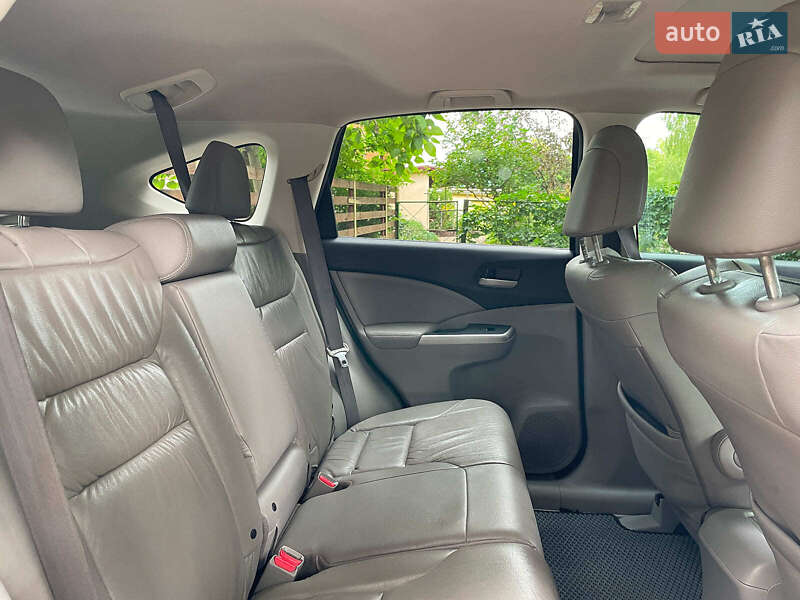 Позашляховик / Кросовер Honda CR-V 2014 в Києві