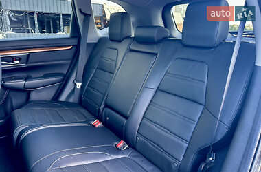 Внедорожник / Кроссовер Honda CR-V 2018 в 